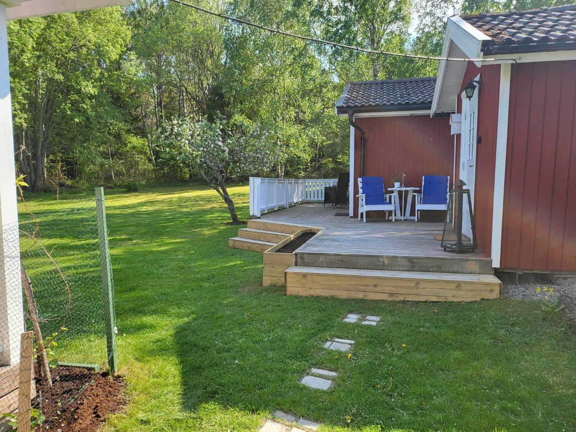 Minihus Med Stor Traedgardstomt Naera Golf Och Hav Villa Trosa Dış mekan fotoğraf